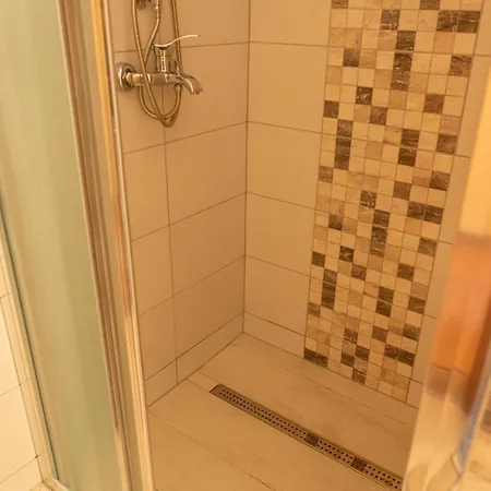 Moonriver Apartment *