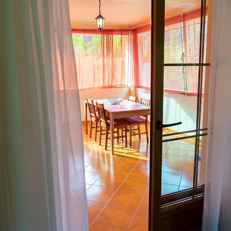 Moonriver Apartment *