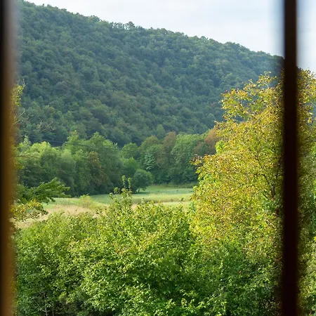 Moonriver Apartment *