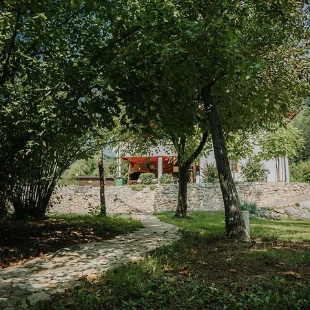 Moonriver Apartman *